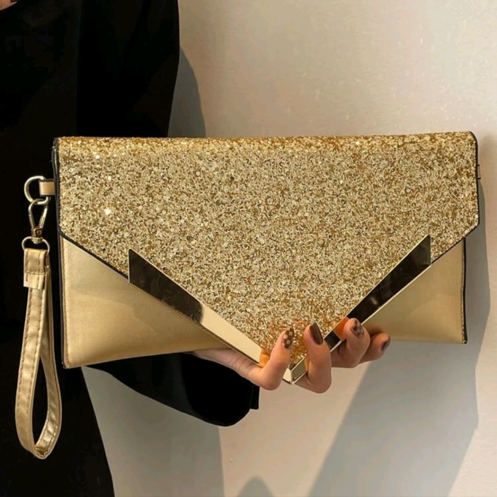 "Perfect Hour" Purse - Picture 3 of 3